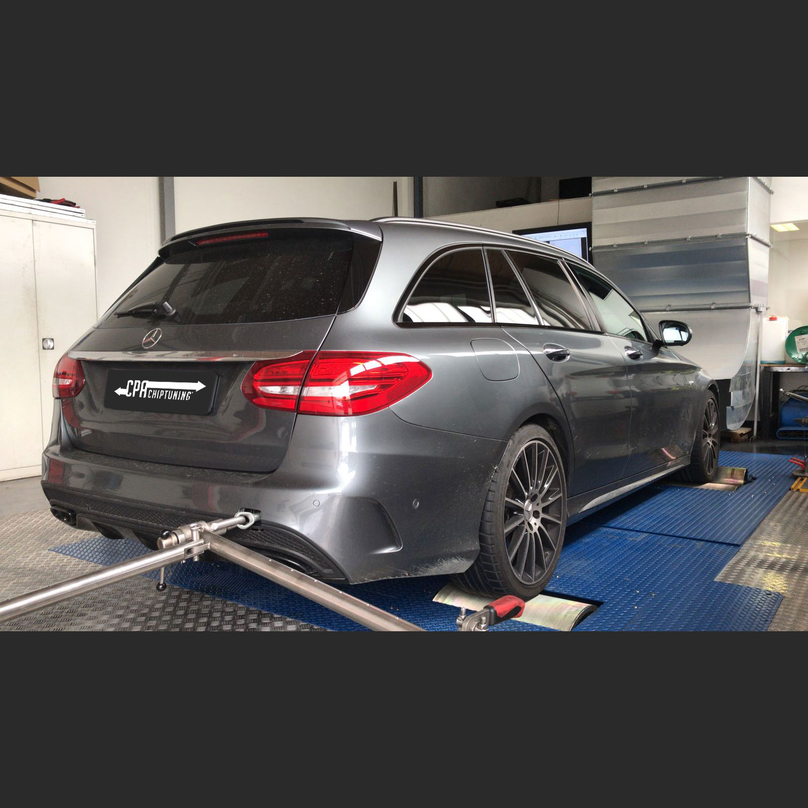 Potencia intransigente de AMG: C43 AMG