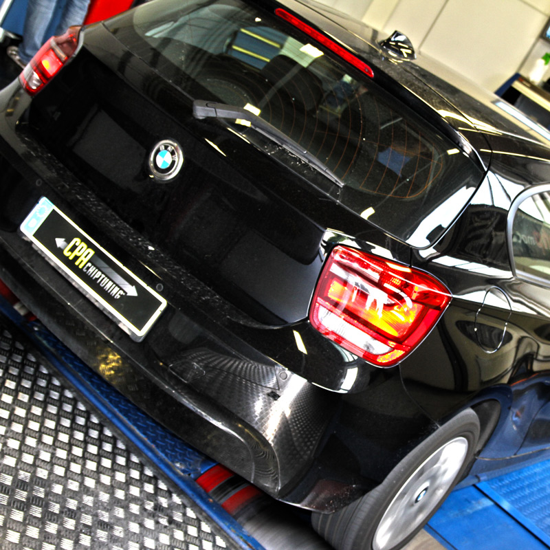 El BMW 120d en el banco de pruebas con el PowerBox