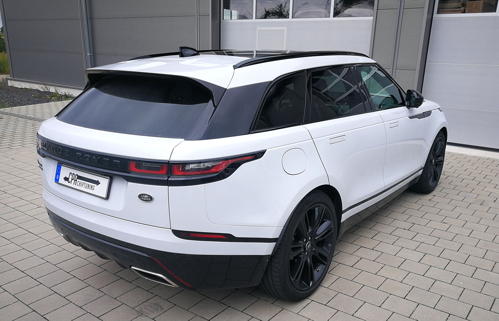 Land Rover Range Rover Velar D275