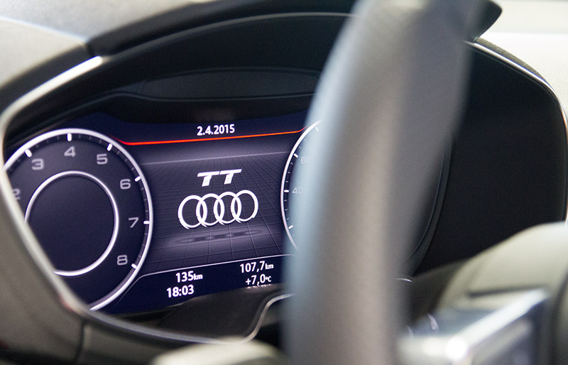 Audi TT (8S) 2.0 TFSI